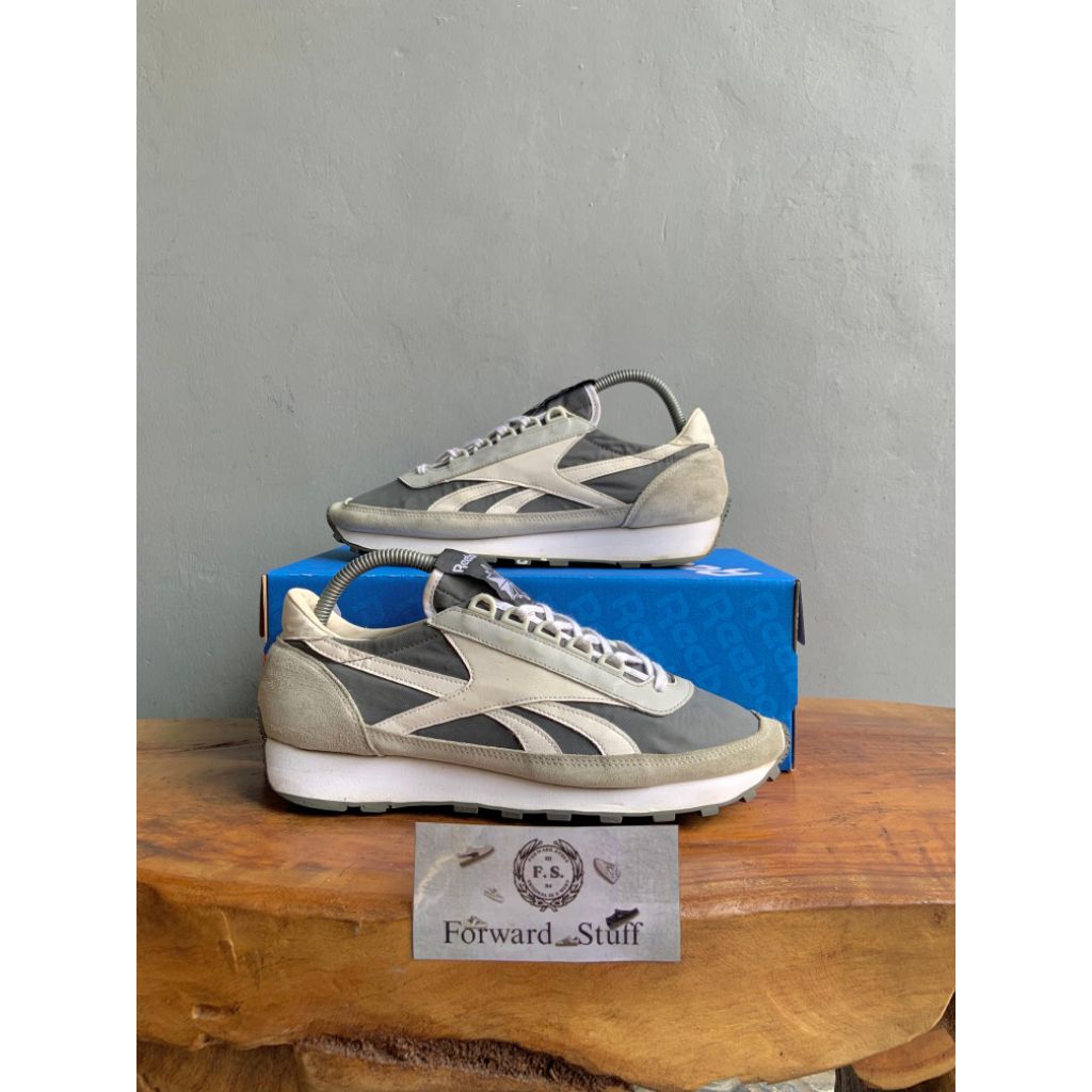 REEBOK AZTEC GREY WHITE