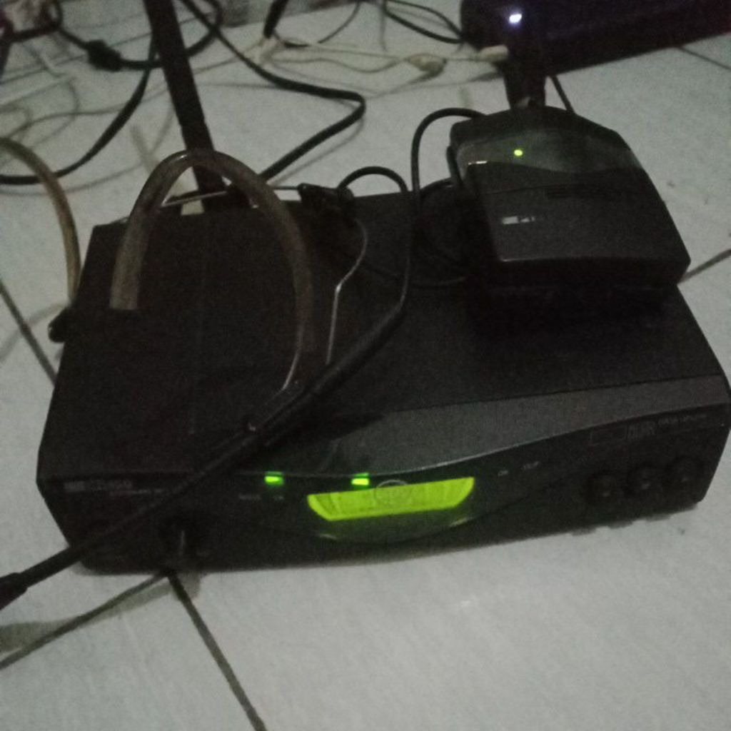 MICROPHONE Wireless Headset AKG