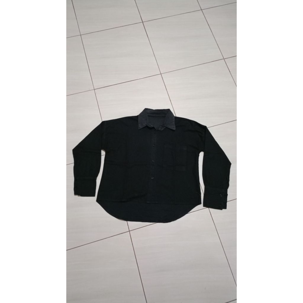 PRELOVED KEMEJA LINEN CROP