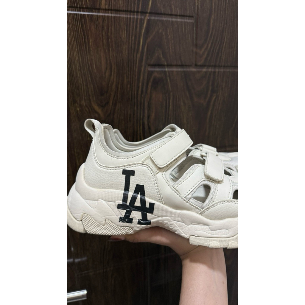 MLB Korea Bigball Chunky Mask - LA Cream