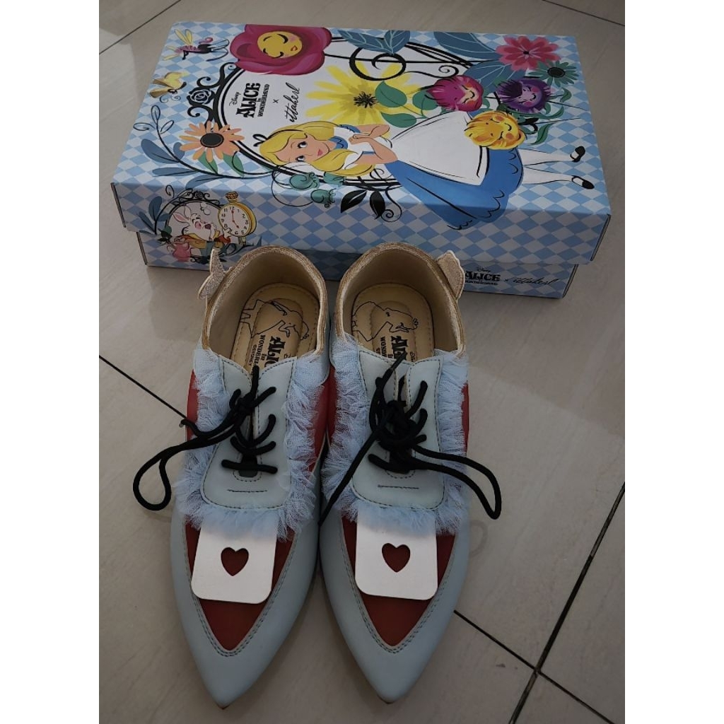 ittaherl x disney alice in wonderland - white rabbit sneakers sky - preloved - size 39