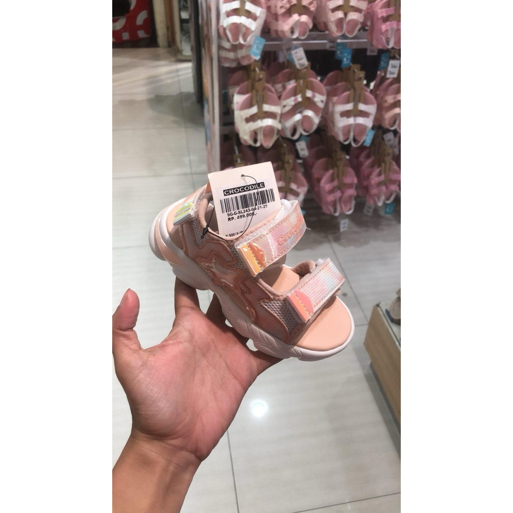 sepatu sandal anak cewek LED model terbaru brand crocodile