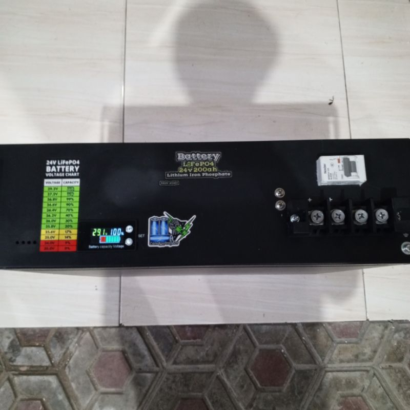 Baterai Lifepo4 24v 200ah Dengan Box NEW