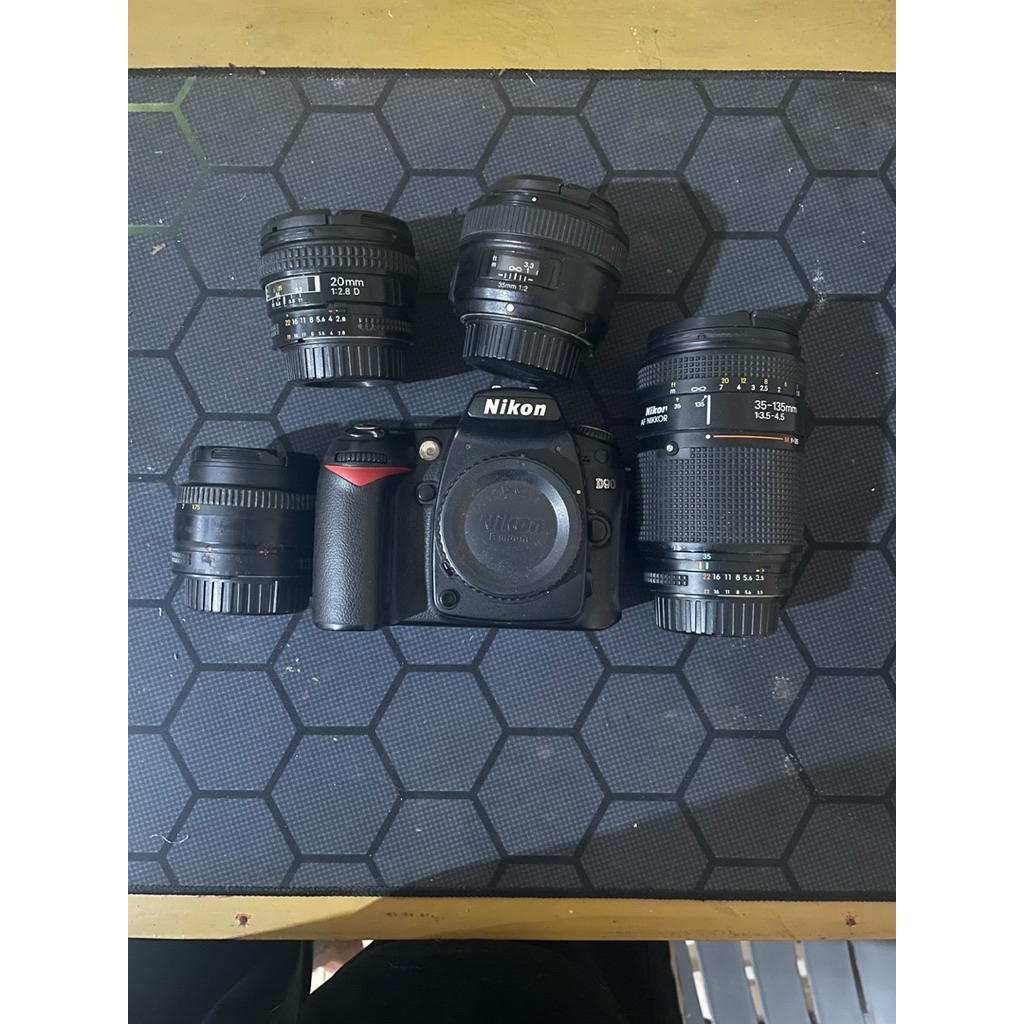Nikon D90 lengkap dengan Lensa second pemakaian pribadi