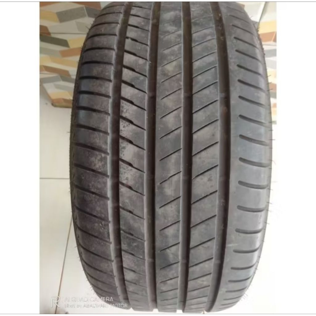 Ban Mobil Copotan Ring 20 Ukuran 305/40 R20 Merek Bridgestone Second Tubles