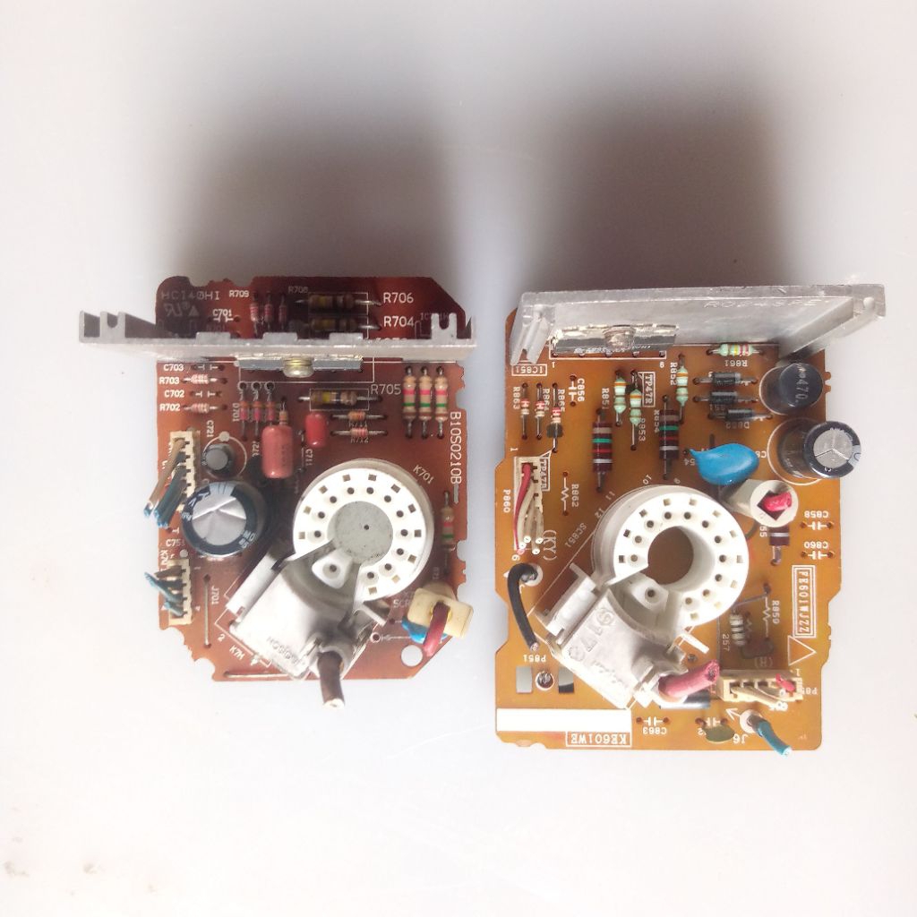 RGB tv Sharp 29in slim cabutan