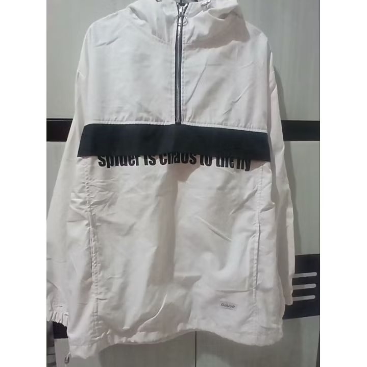 attention windbreaker halfzip jacket