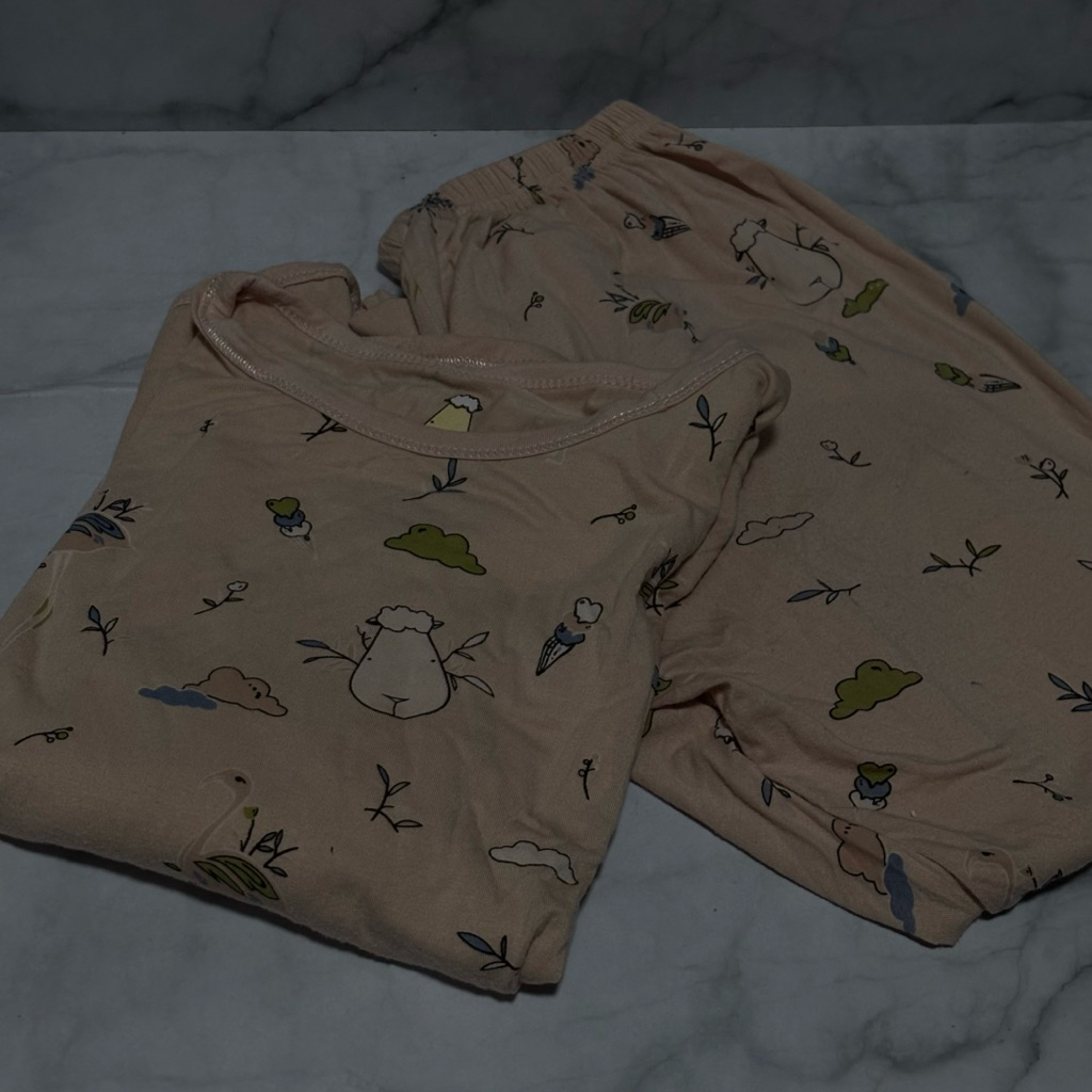 Preloved - Baabaasheepz X Mmehuillet Pajamas size 7-8