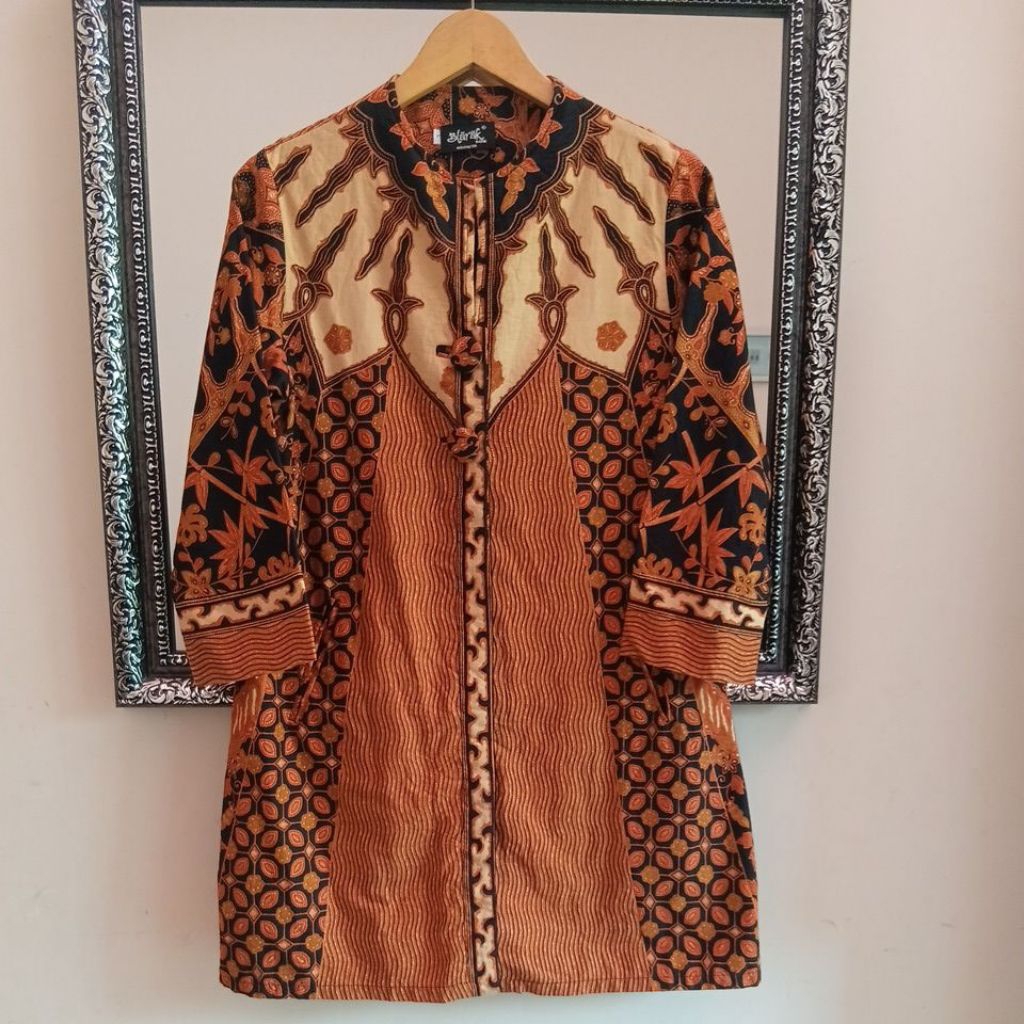 ATASAN WANITA BATIK TULIS HALUS ADEM