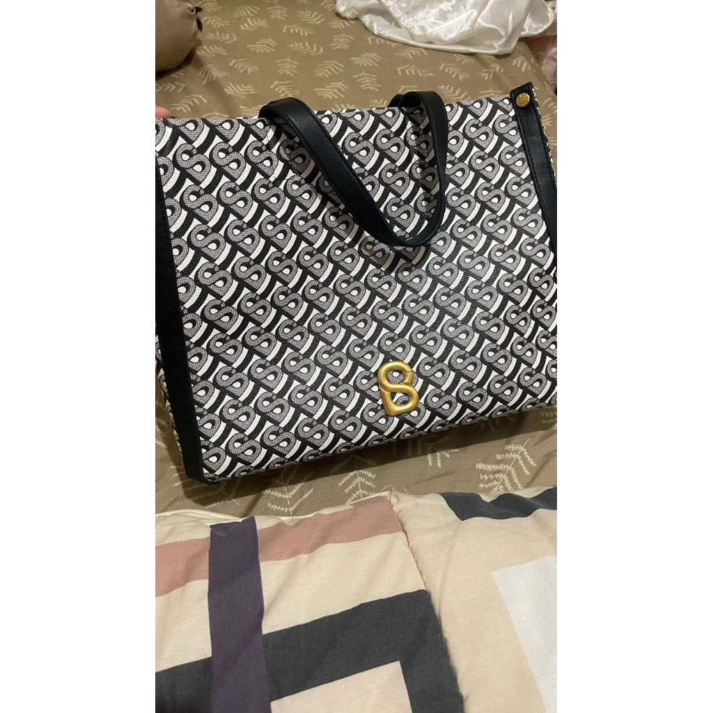 Buttonscarves ToteBag BIMU Black