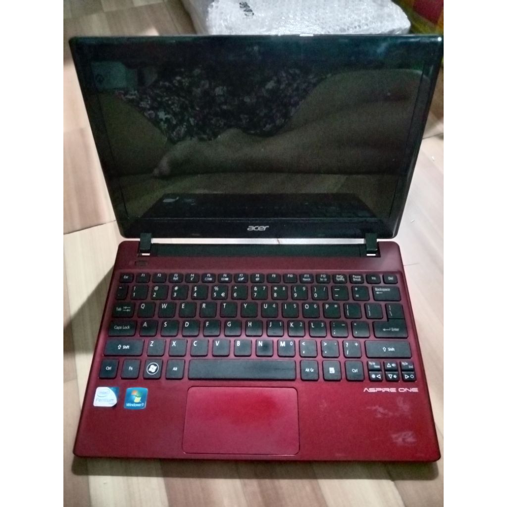 leptop Acer Aspire one 756