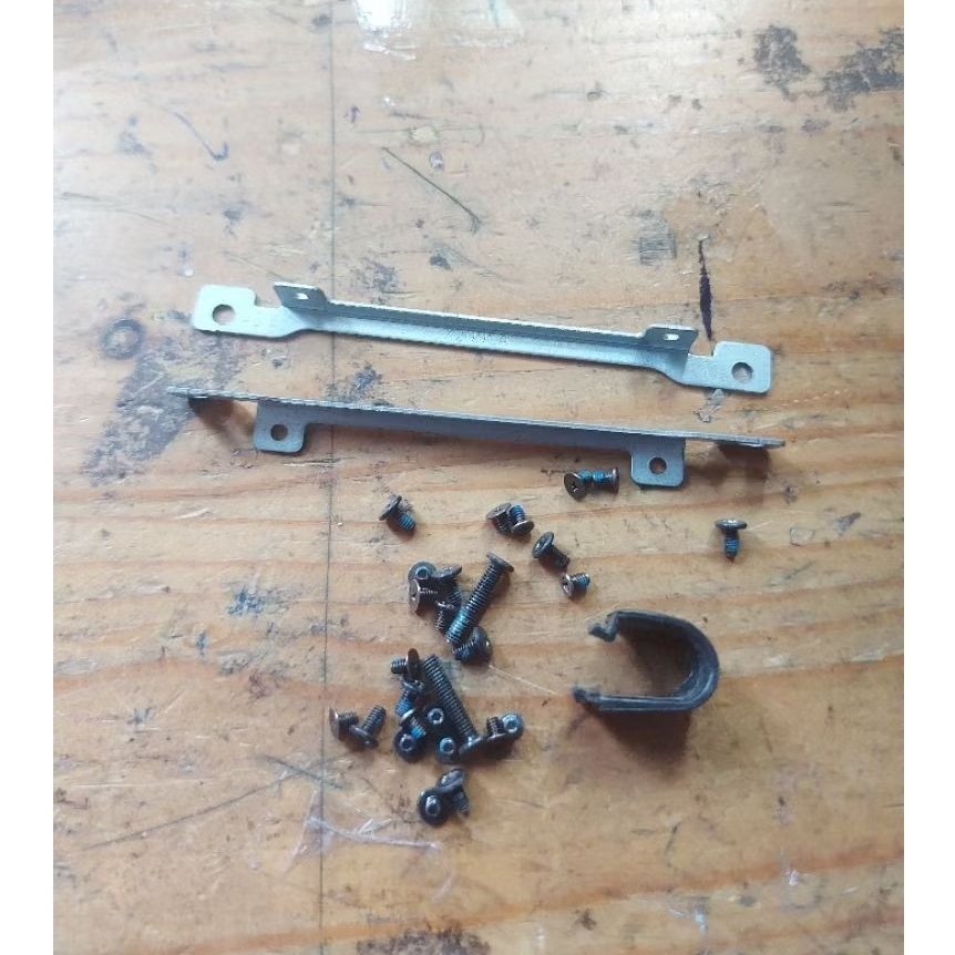 Baut Laptop Asus Laptop X200M