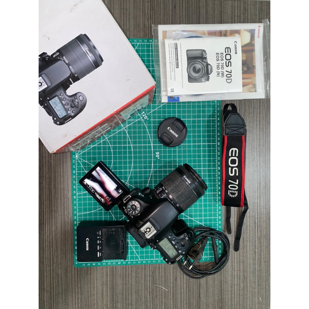 DSLR CANON 70 D
