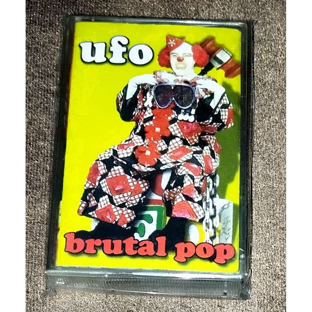 kaset pita punk UFO