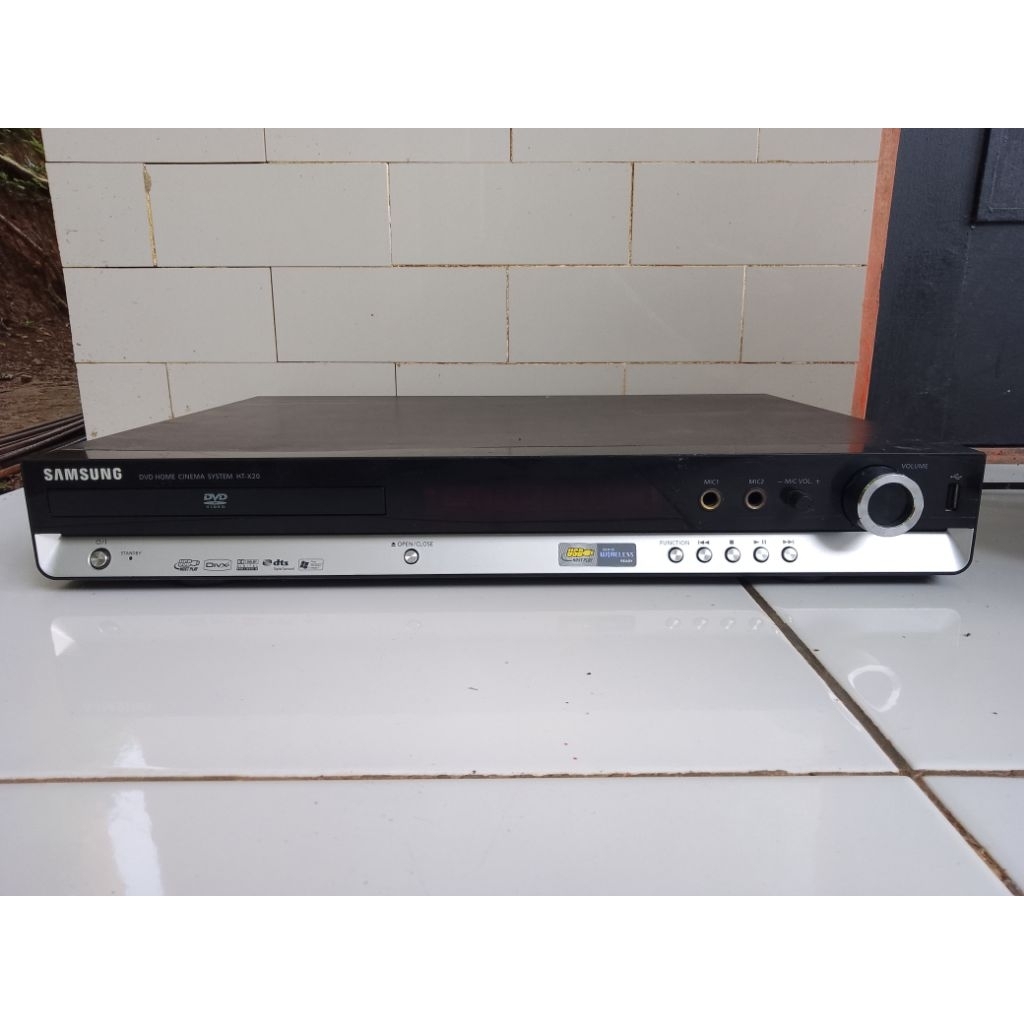 Unit Home Teater LG  HT-X20 / DVD HOME CINEMA SISTEM HT-X20