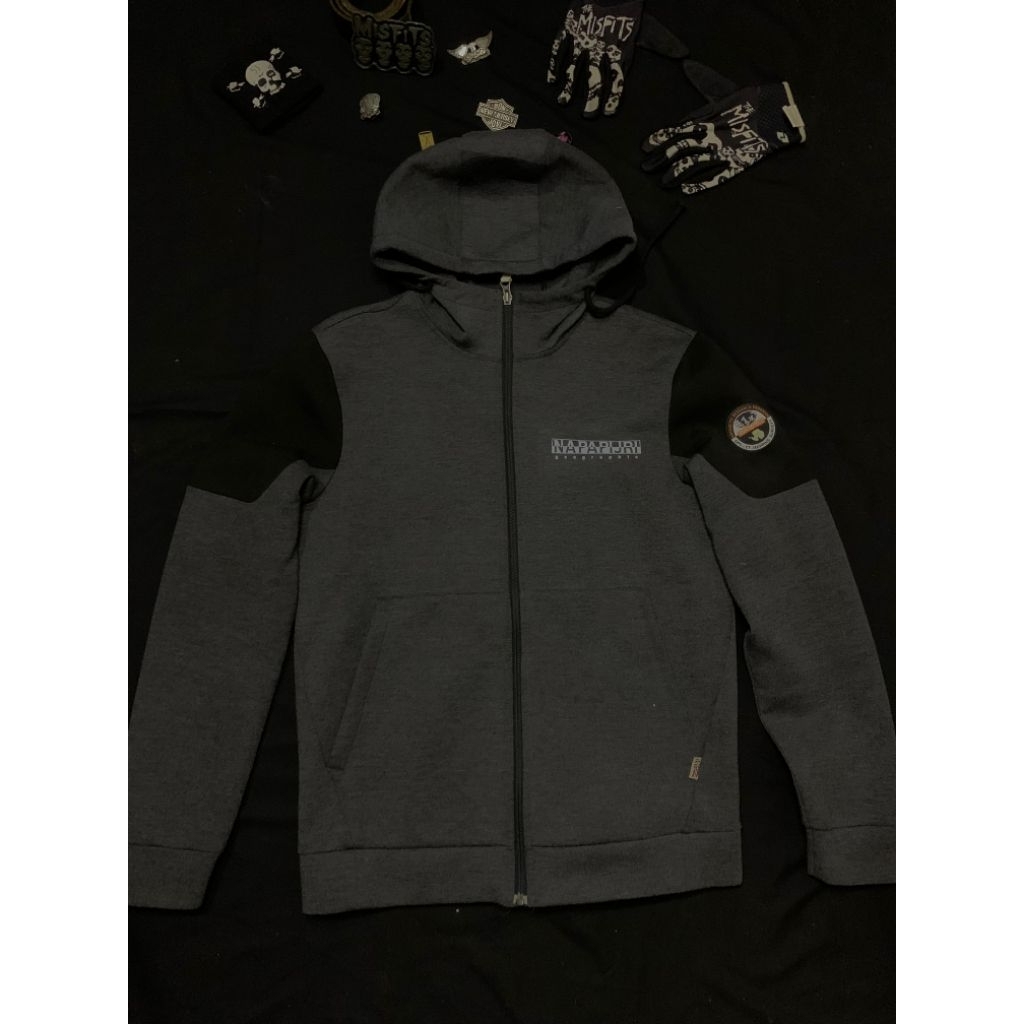 zipper hoodie second