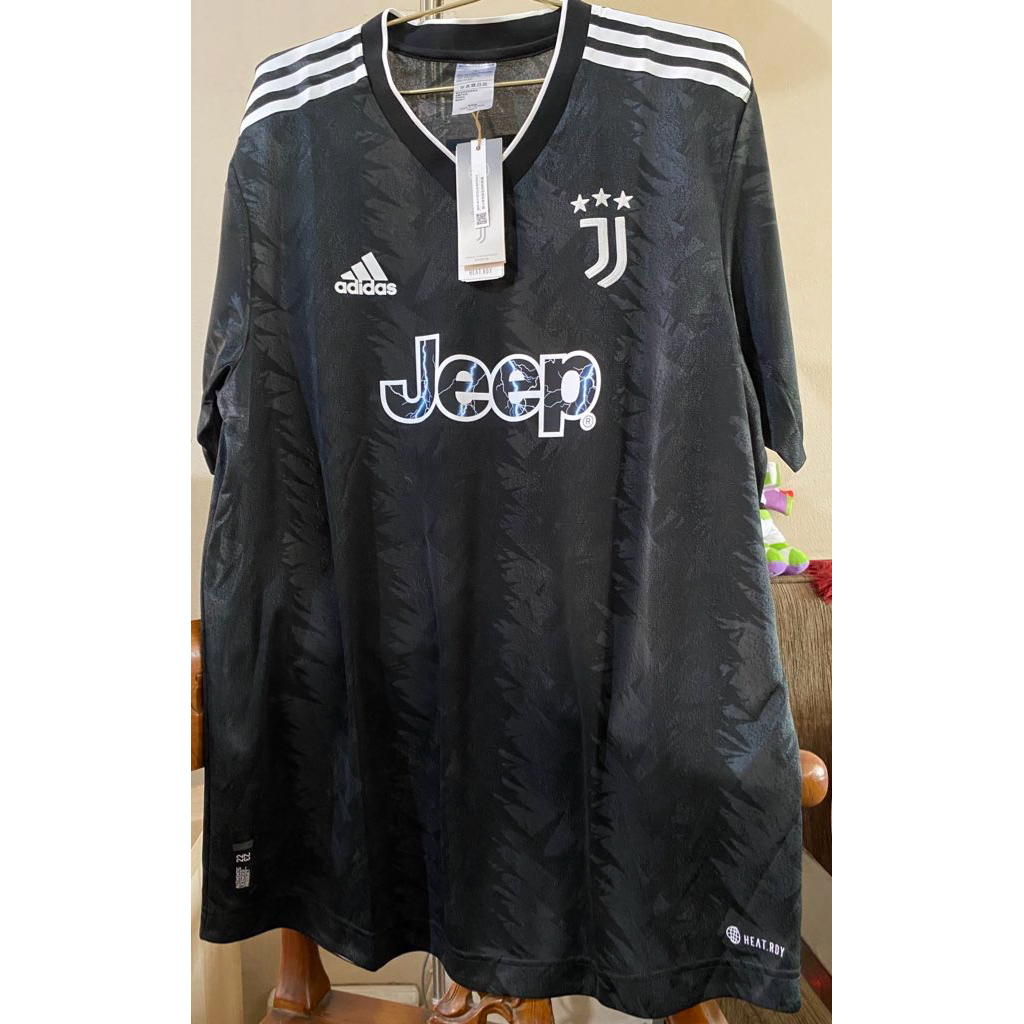 Keren Jersey Juventus Hitam 22/23 XL Authentic BNWT