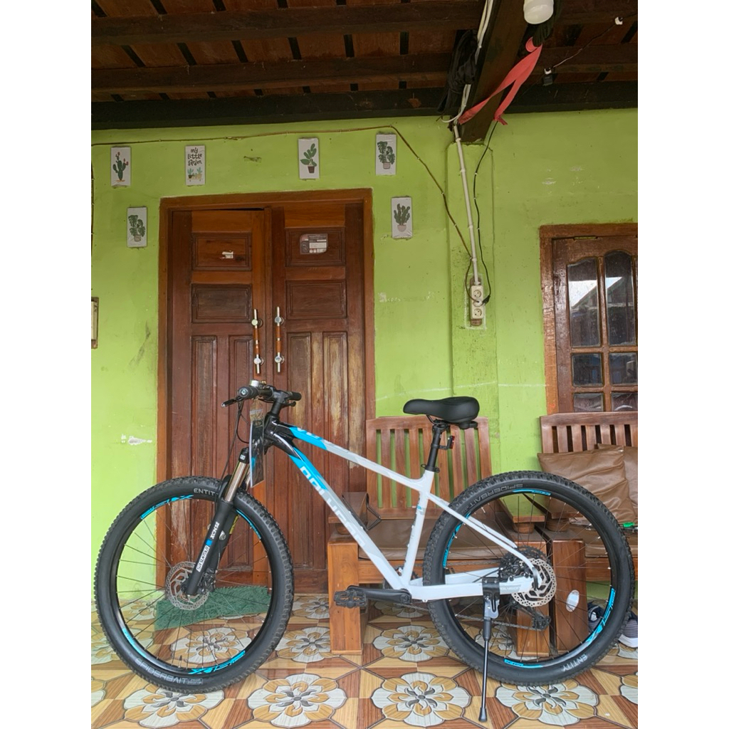 Polygon Xtrada 5 Upgrade Second Like New