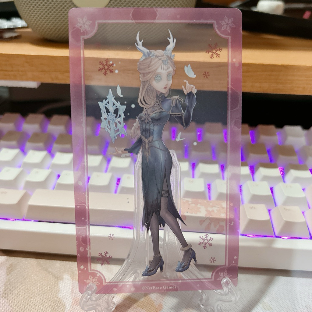 IdentityV - Snow Festival Clear Card Priestess Fiona Gilman