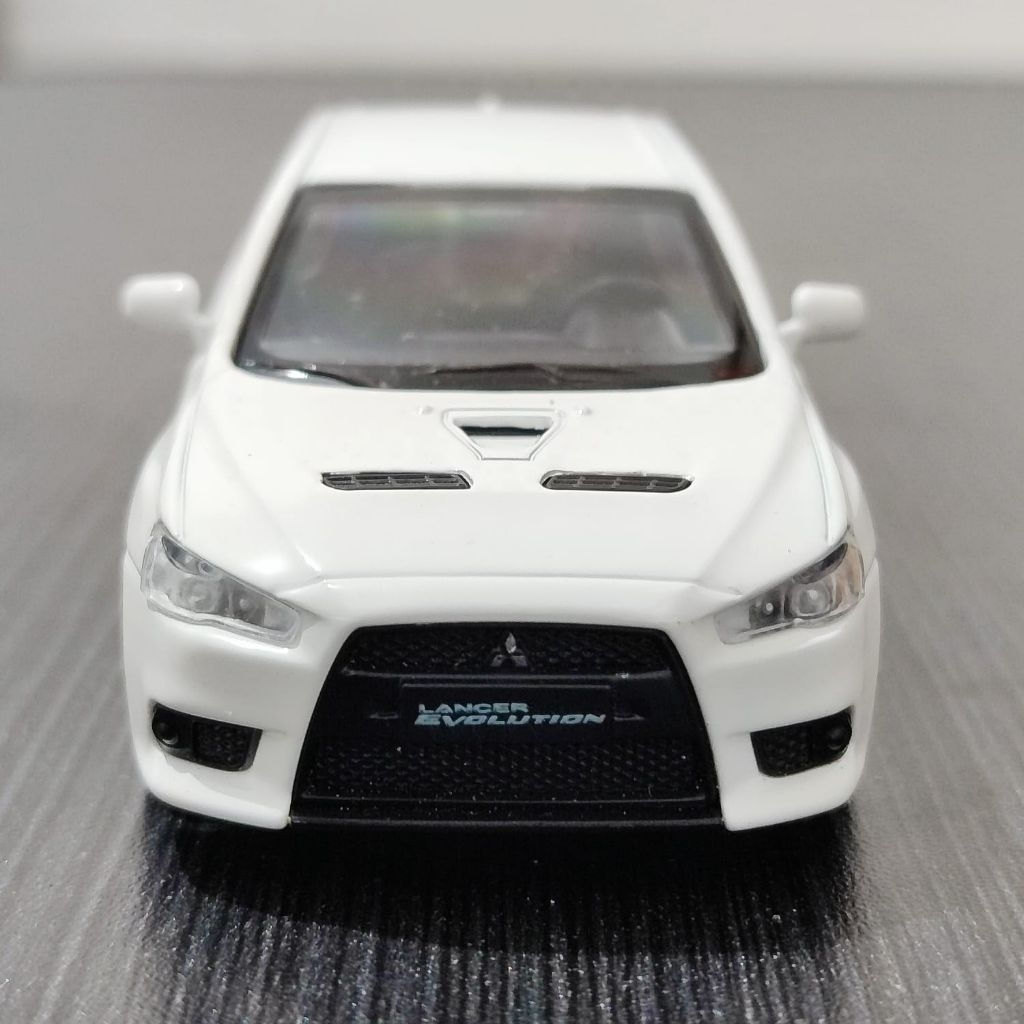 Mitsubishi lancer Evo diecast MSZ