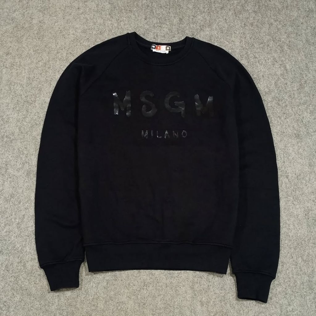 crewneck hitam polos pria lengan panjang MSGM size L second