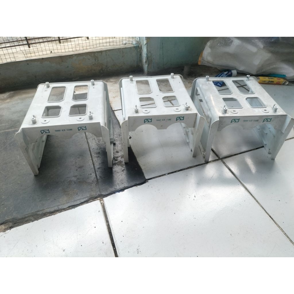 RAK FREEZER KULKAS POLYTRON BLEZA