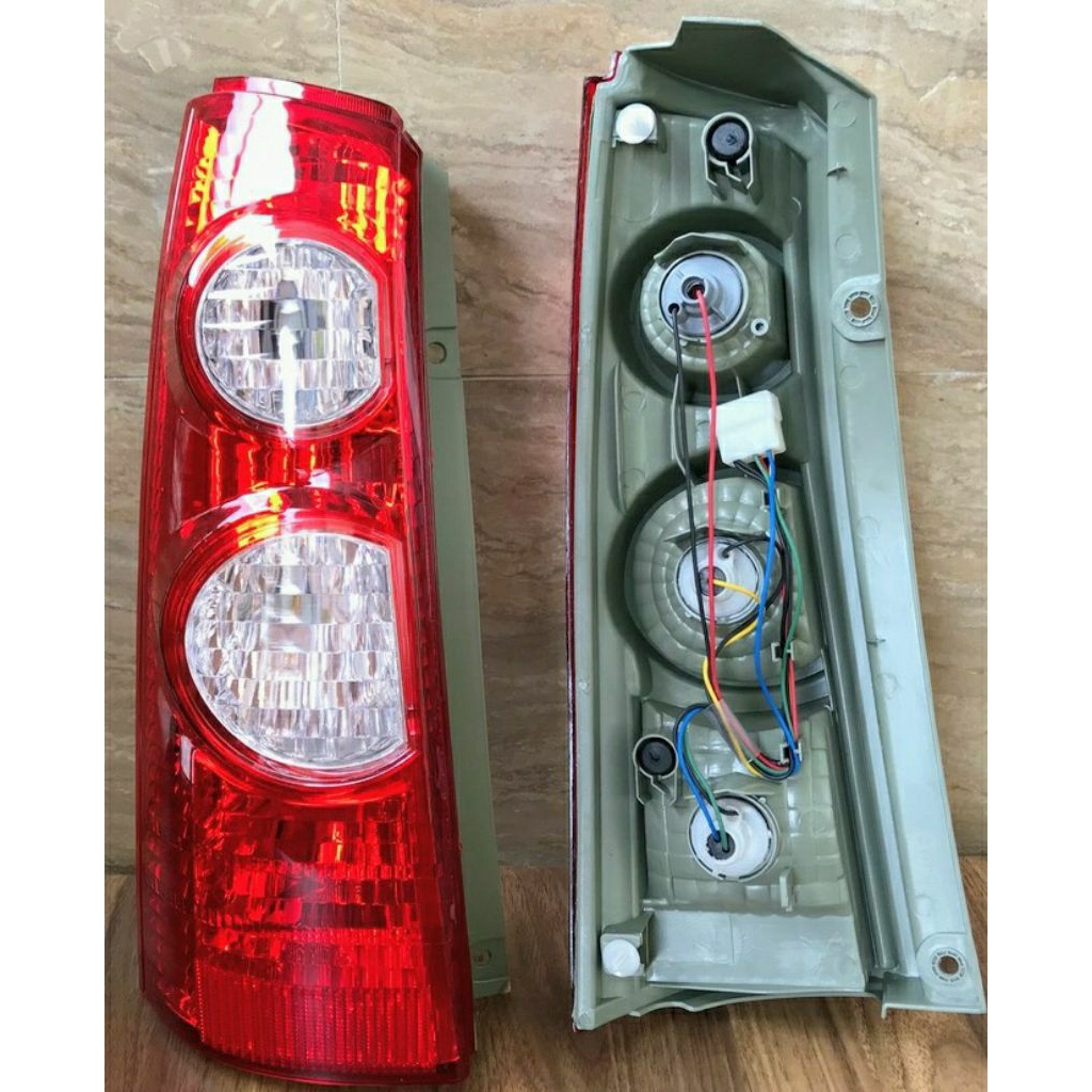 Stop Lamp Lampu Stop Rem Belakang Avanza/Xenia VVTI 2007-2011