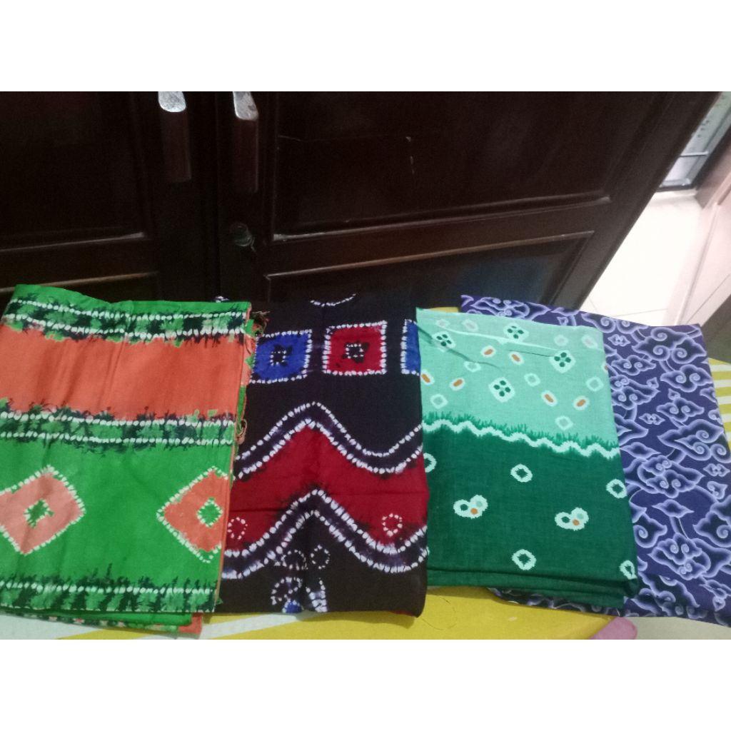 Kain Sasirangan & batik