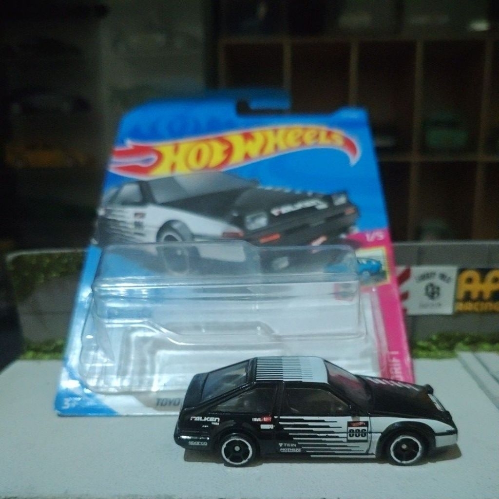 diecast hotwheels toyota ae86 loose cutter