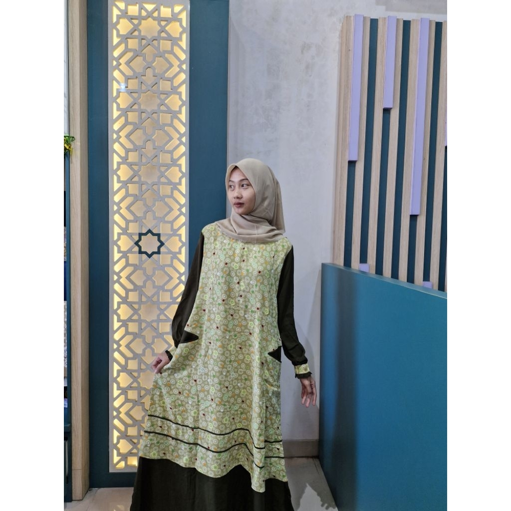 GAMIS MOTIF POLKADOT BAHAN KATUN TOYOBO