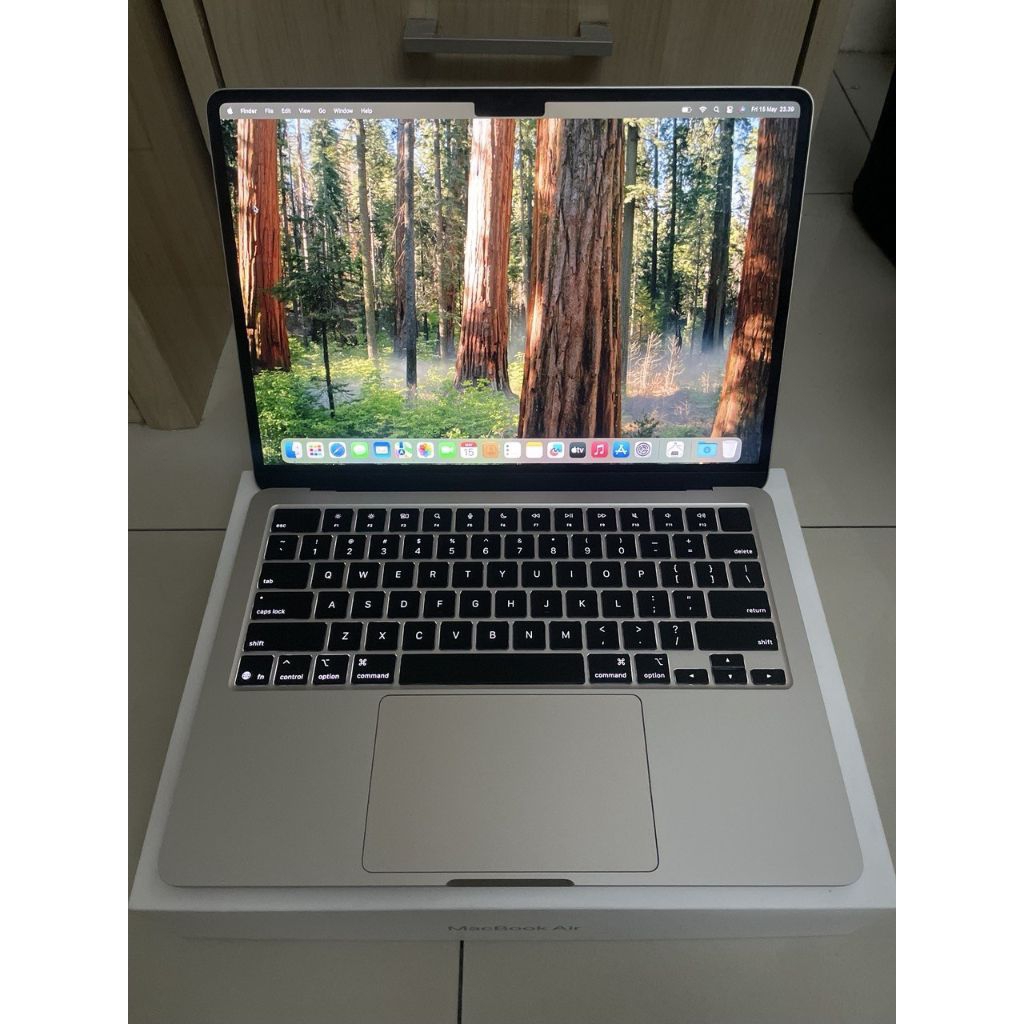 macbook air m2 16/256