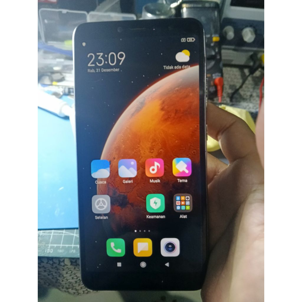 redmi S2 ram3/32gb mulus no minus kelengkapan hp saja