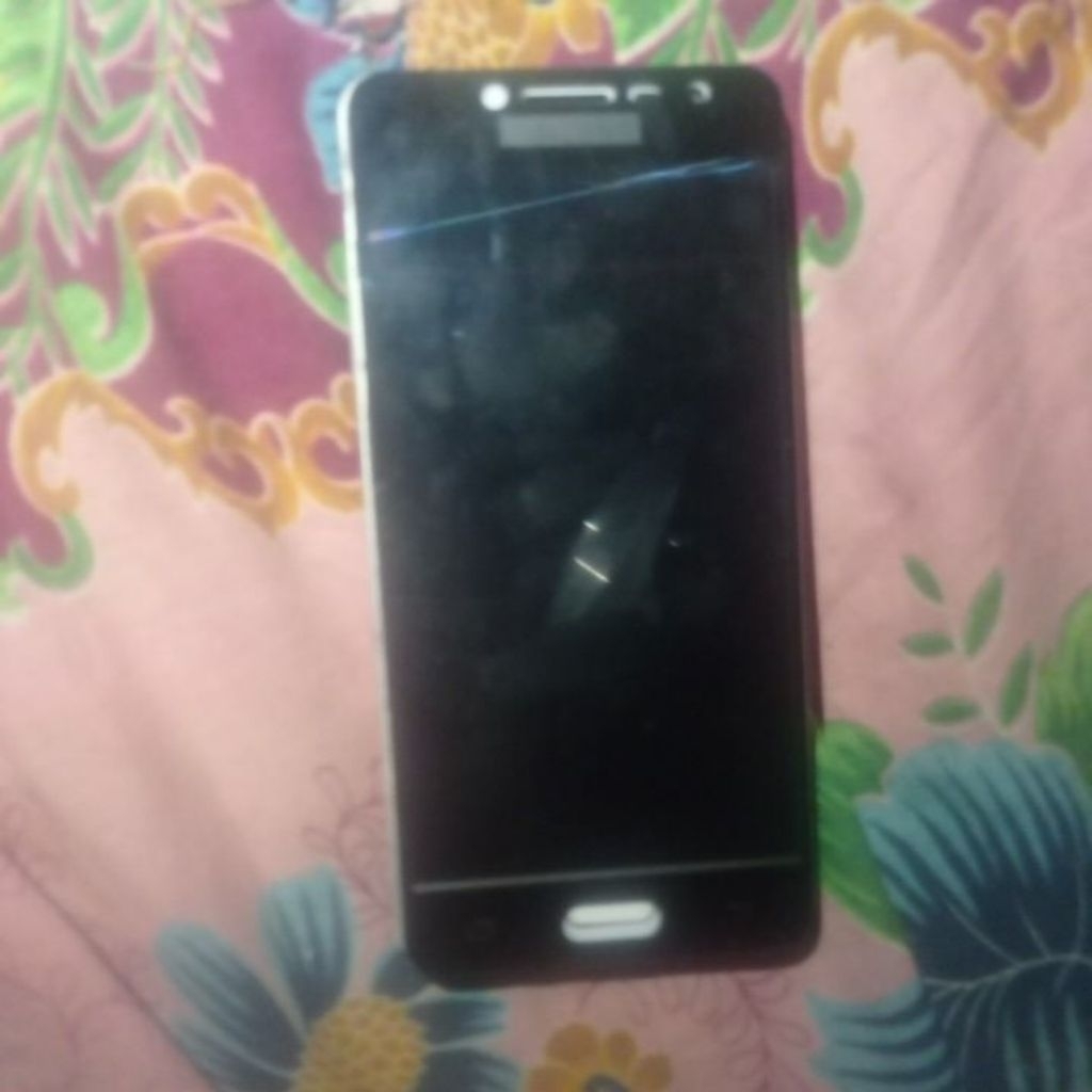 Samsung j3 pro j3110 2/16 minus
