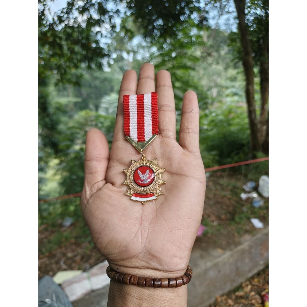 Pin tigor tiska pramuka garuda