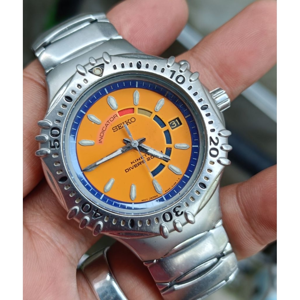 Seiko Diver Kinetic Orange Dial