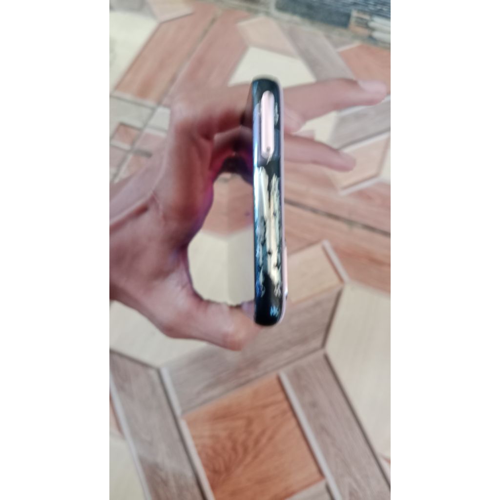 SAMSUNG S20FE SEIN  MINUS LECETT dikit 8/128