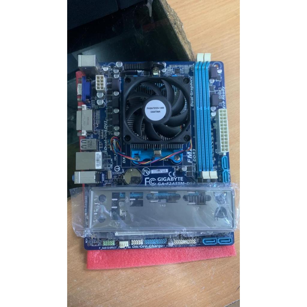 Mainboard AMD FM2+ Gigabyte GA-F2A55M-DS2 + processor A4-4000
