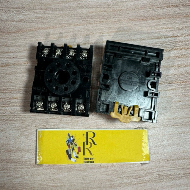 SOKET RELAY AC 220v 8 pin