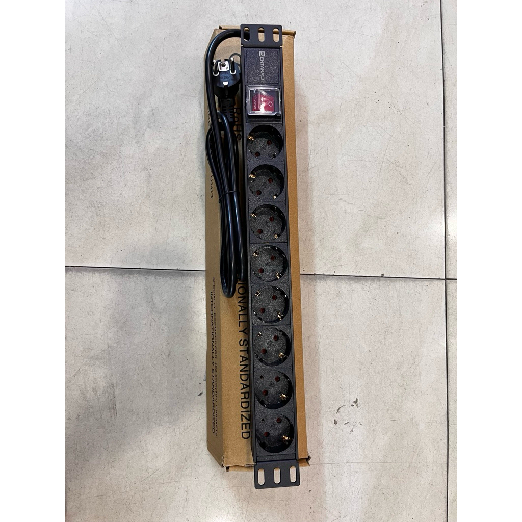 PDU 8 lubang pdu rack server 8 lubang