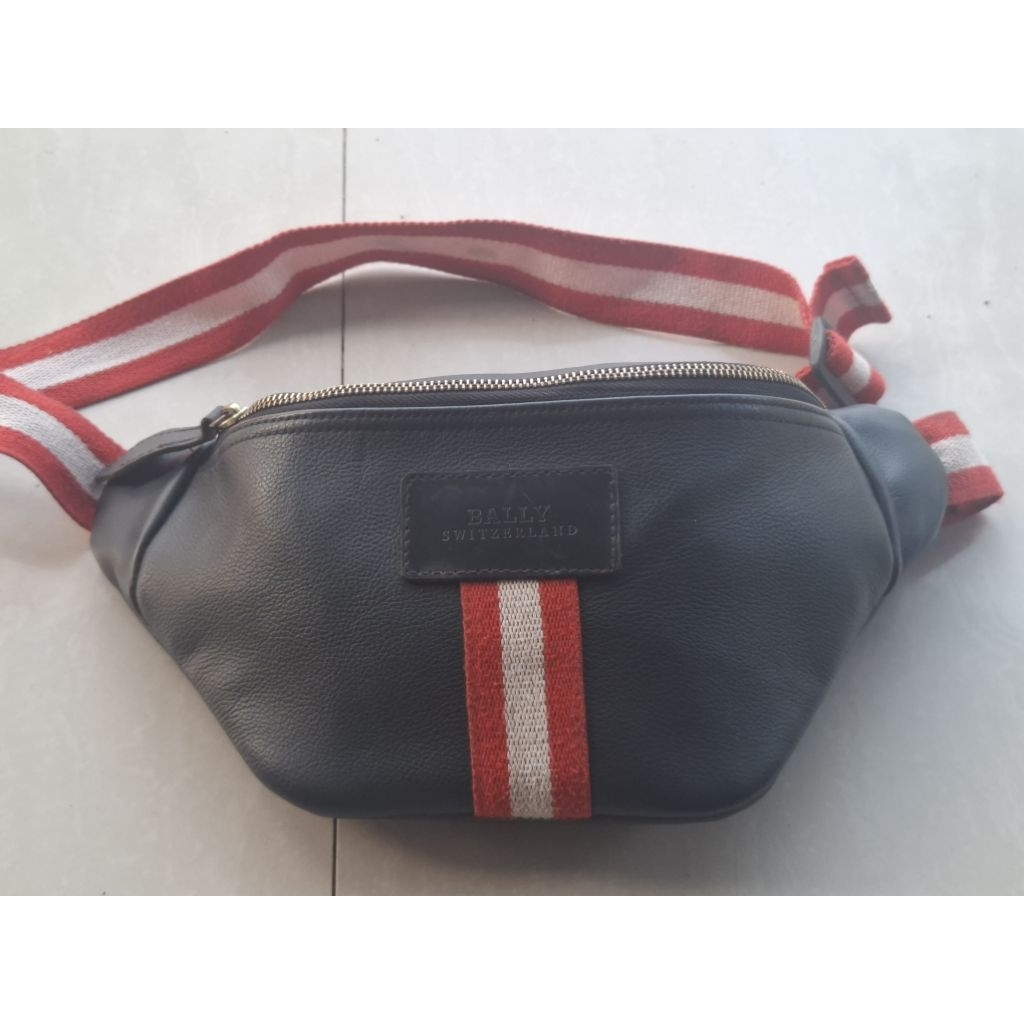 Sling Bag Bally