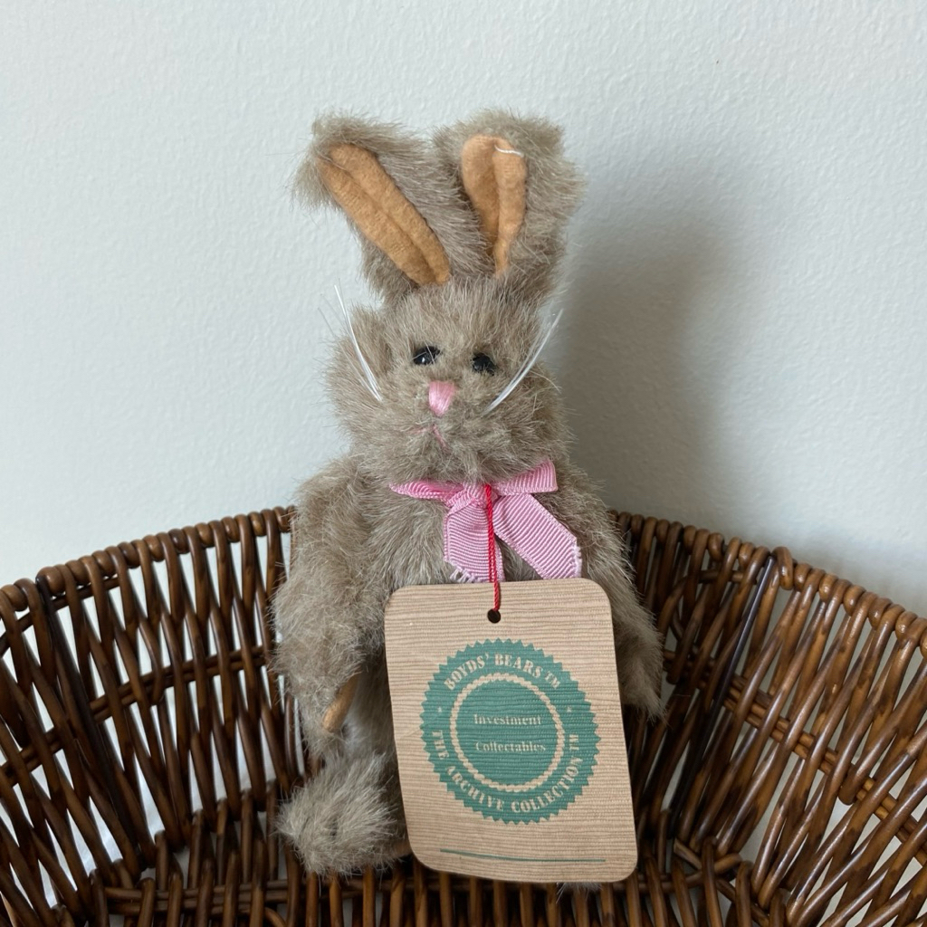 boneka boyds classic bunny