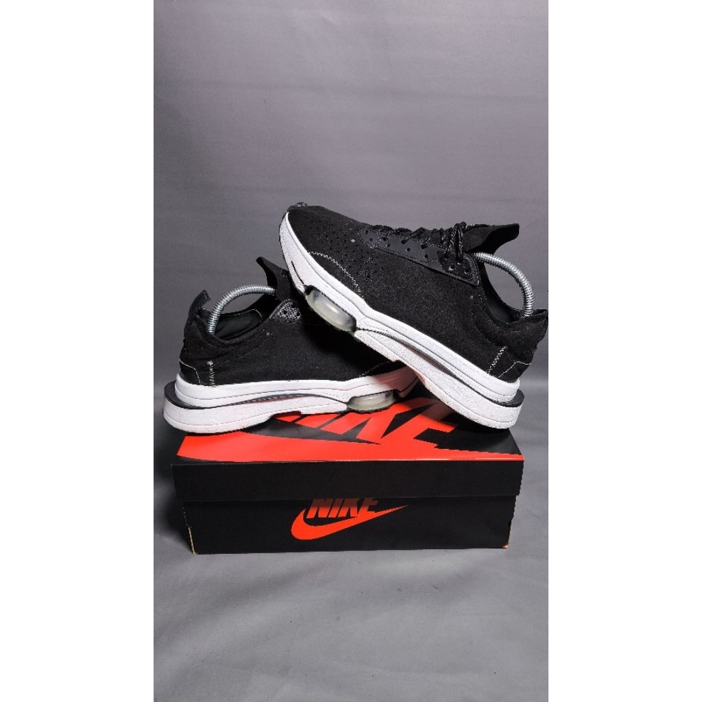 Sepatu running casual sneakers Nike Air Zoom 354 second bekas