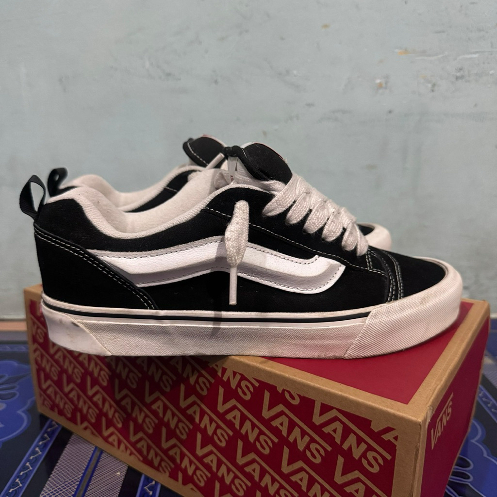 vans knu skul black/true white second