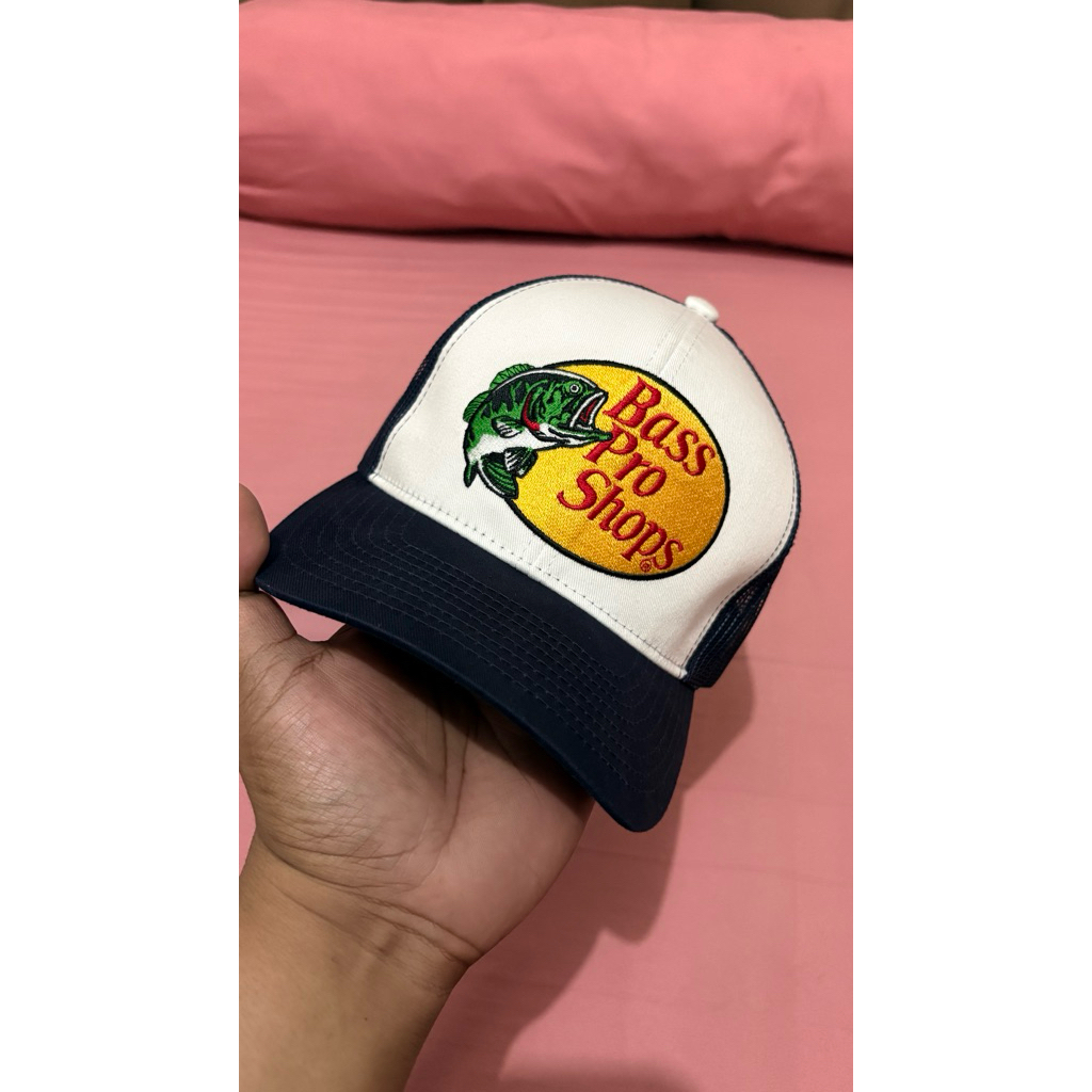 Topi bass pro shop
