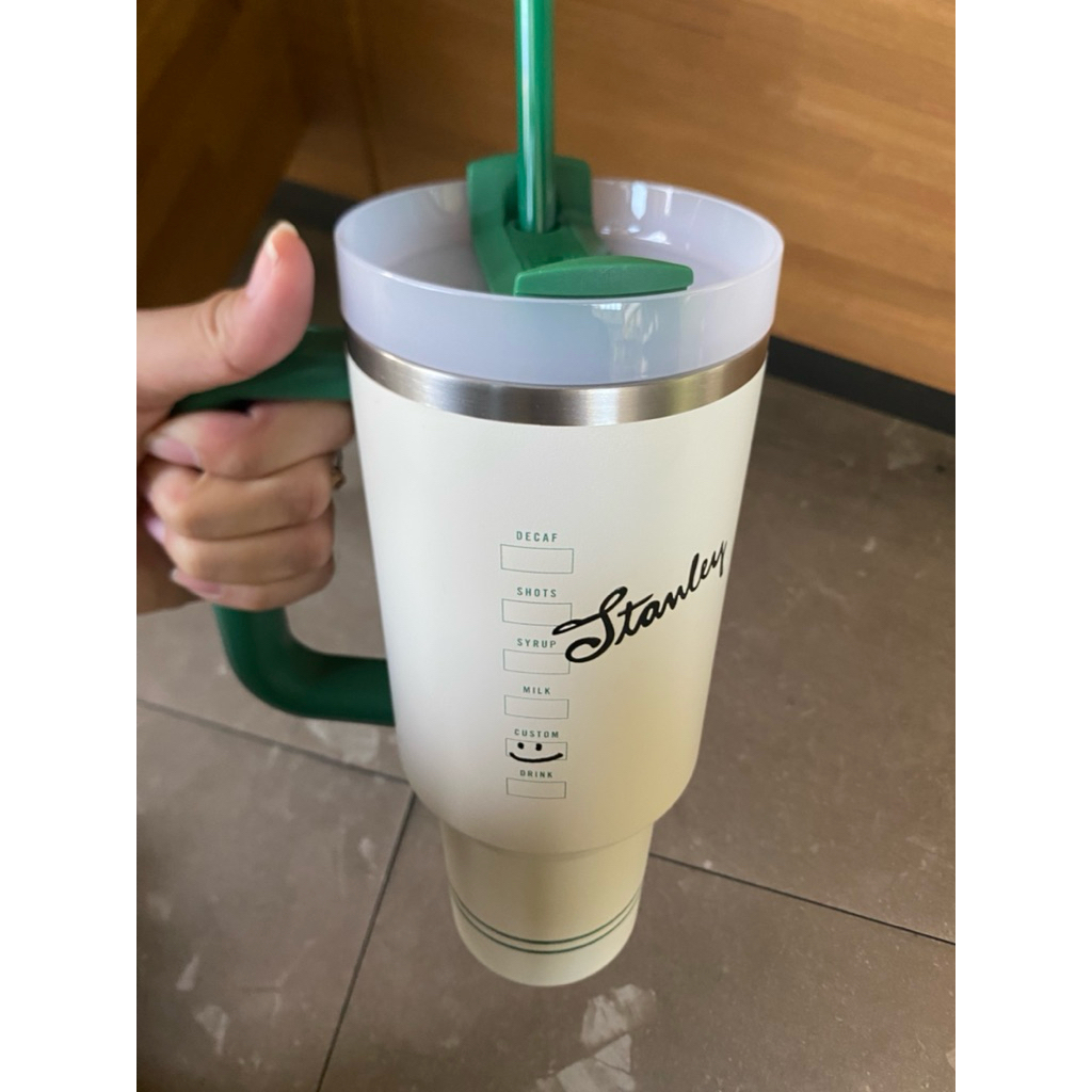 Tumblr Starbucks x Stanley