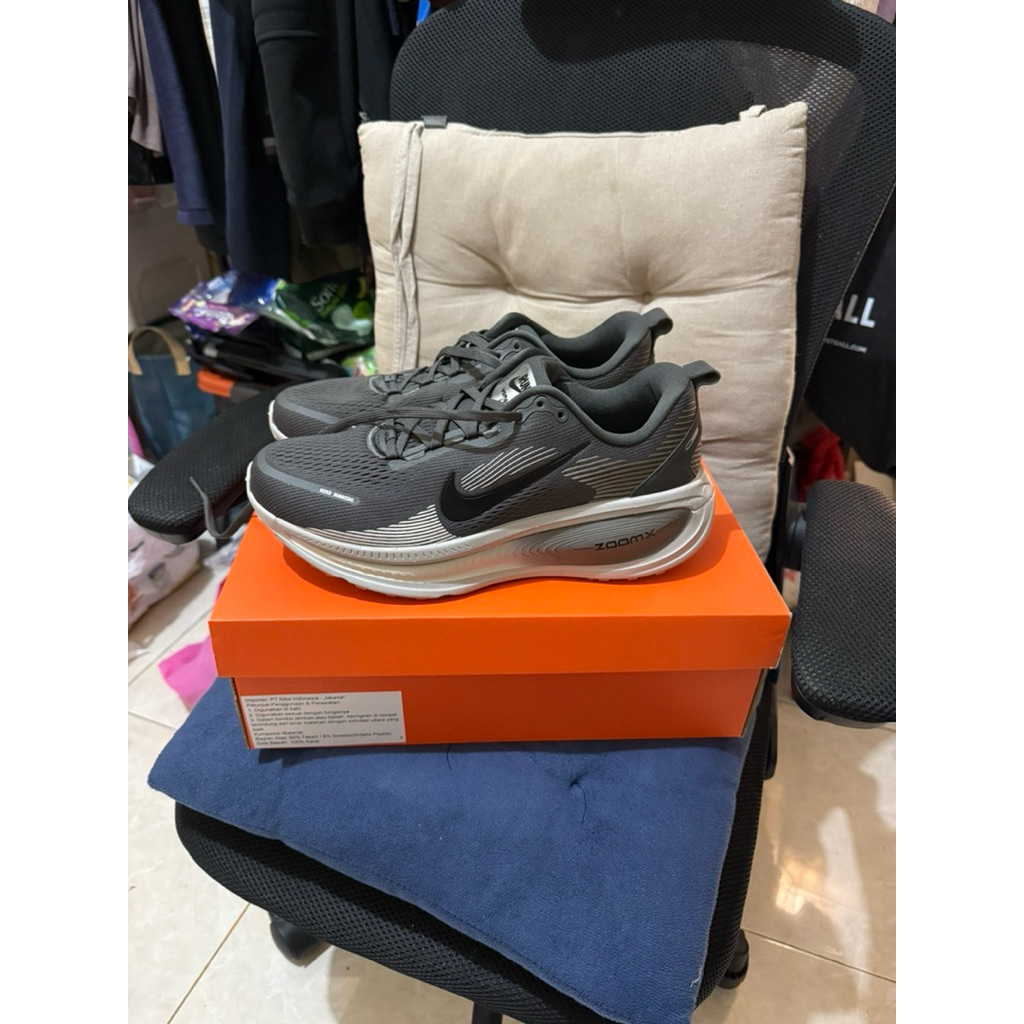 Nike Vomero 18 Original Baru
