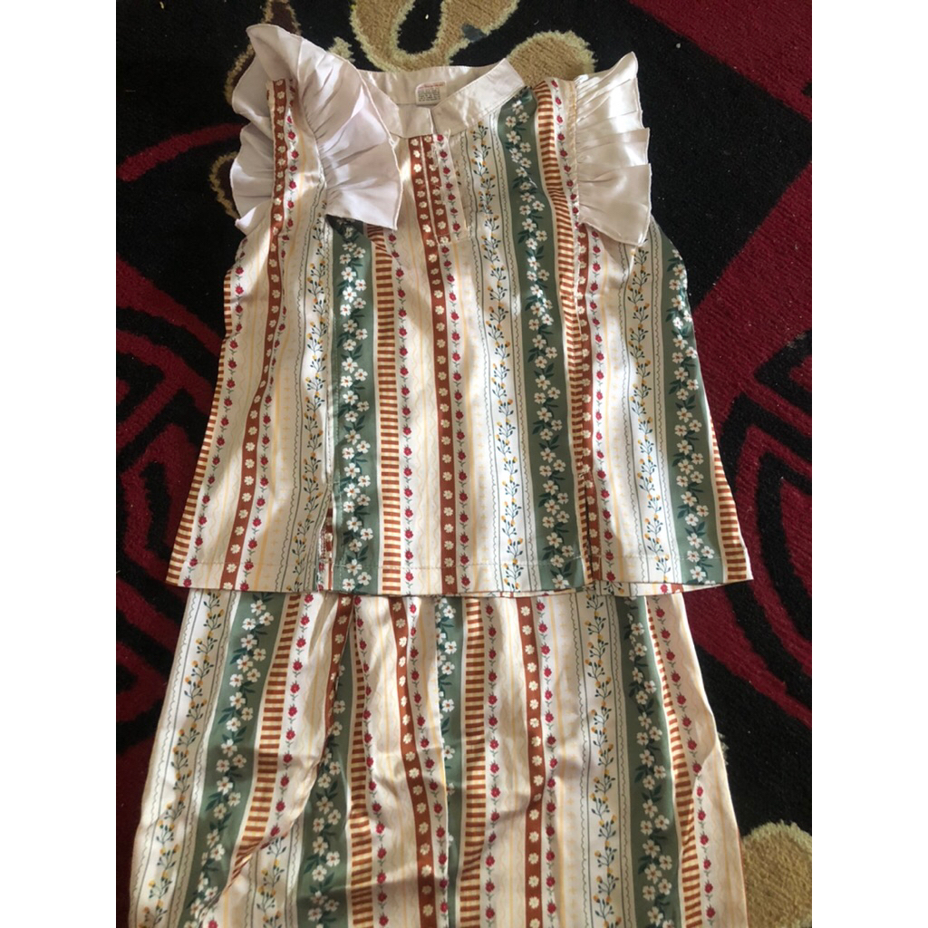 Preloved Bell and boo setelan lebaran
