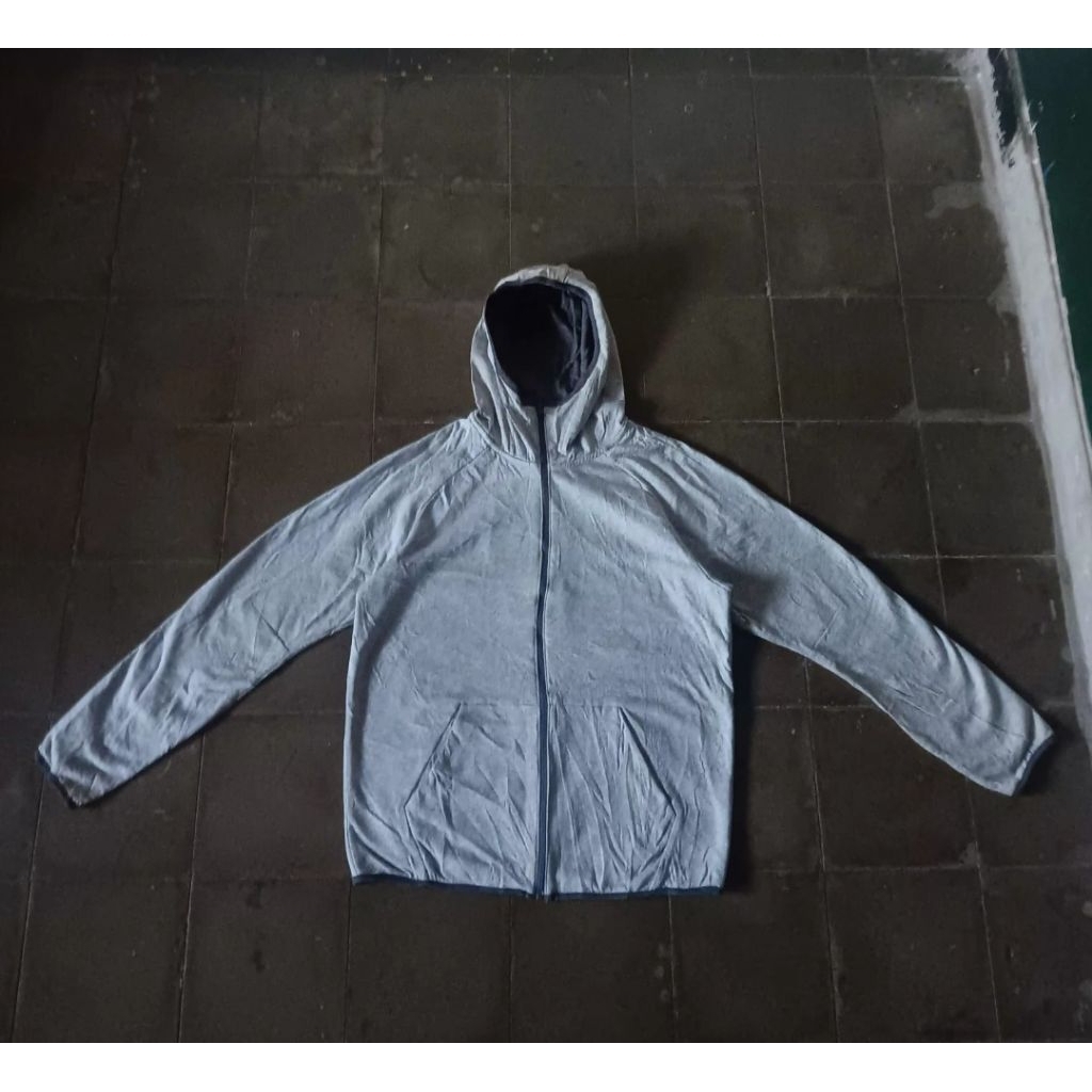zip hoodie uniqlo tech L