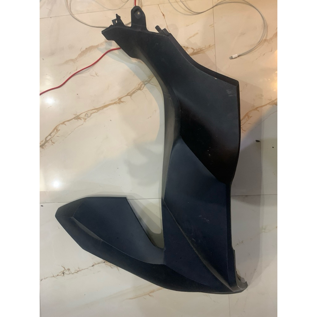 sayap depan pcx 160 kiri
