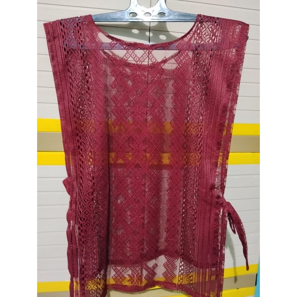 outer renda maroon wanita